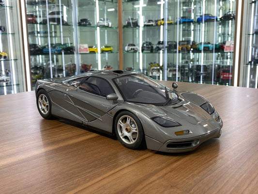 1/12 Diecast Model - Minichamps McLaren F1 GTR - Full Opening - Grey