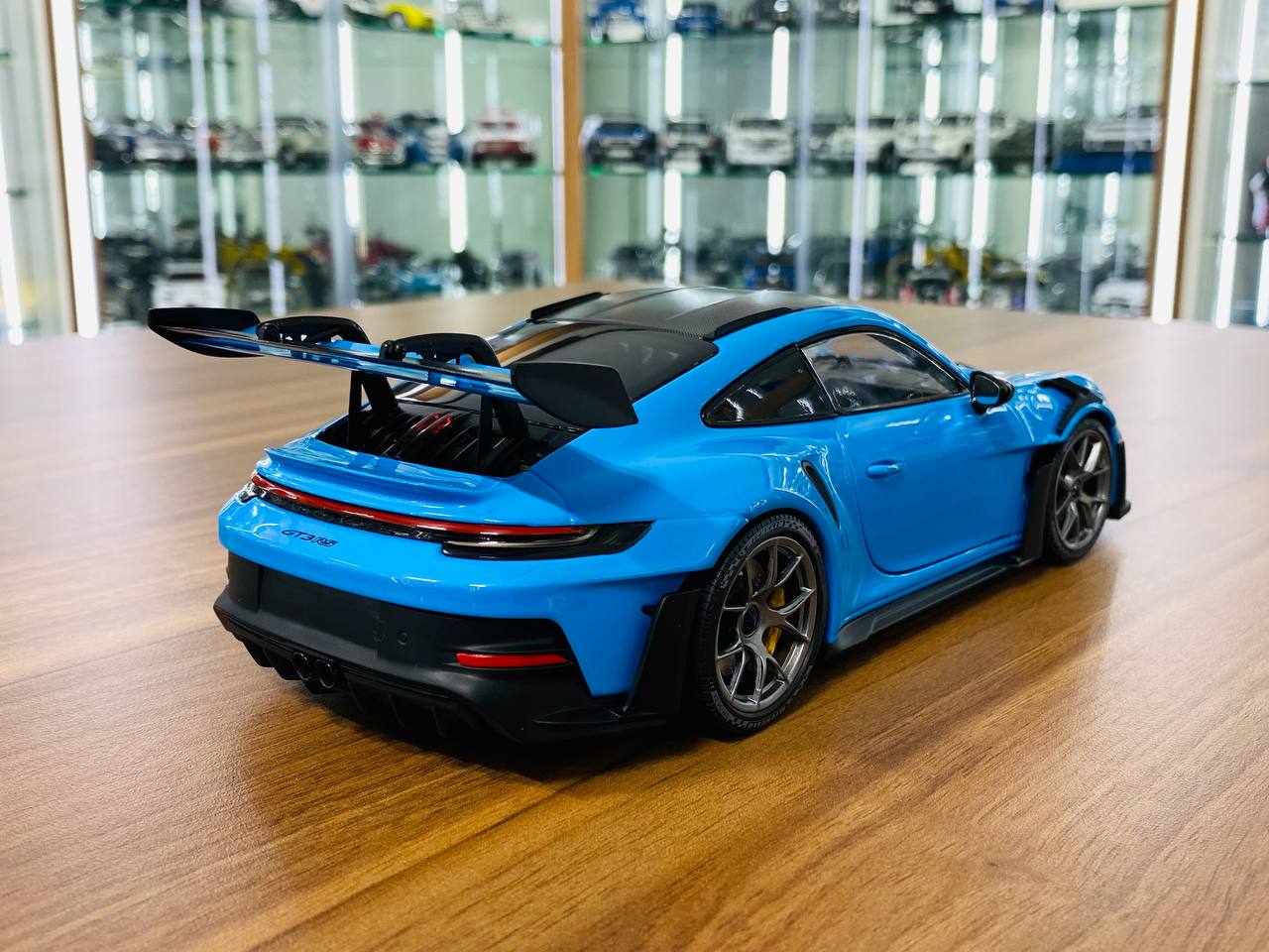 1/18 Diecast Full Opening - Minichamps Porsche 911 GT3 RS 2024 (Blue)