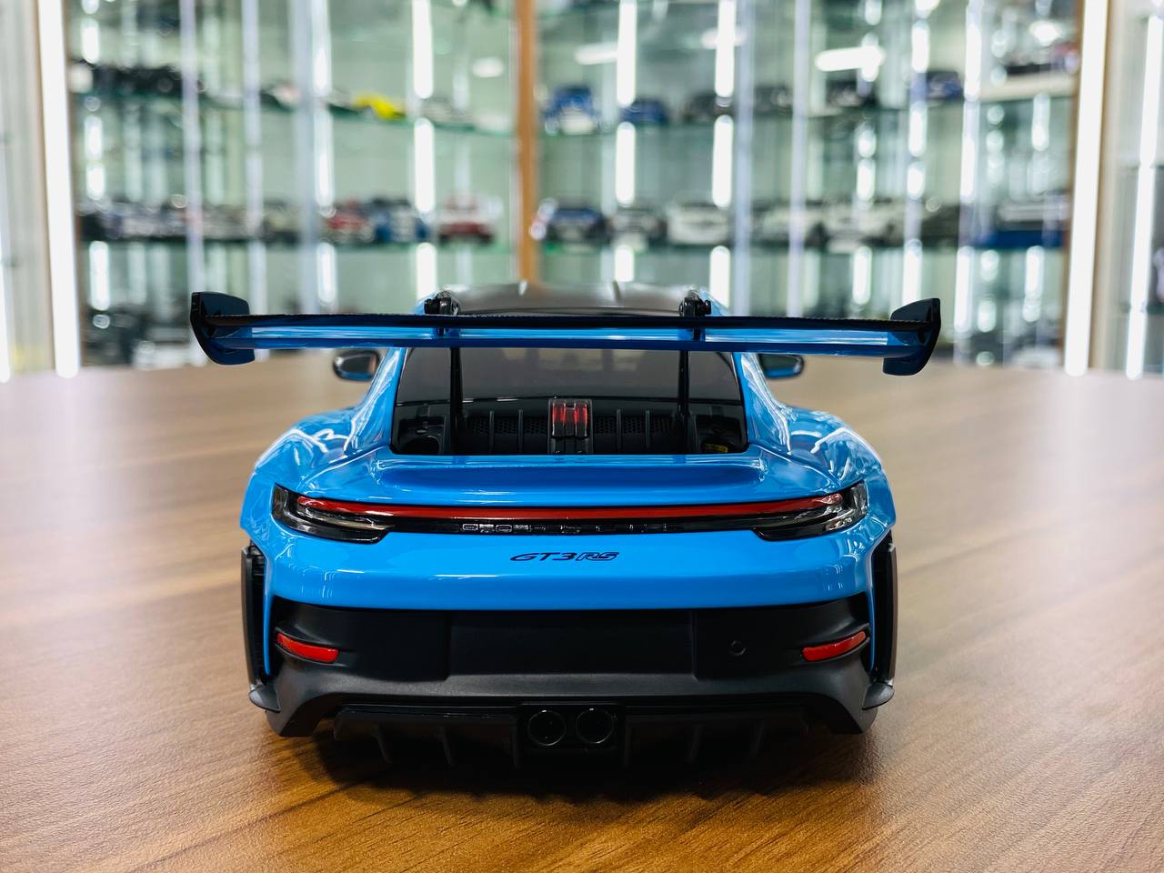 1/18 Diecast Full Opening - Minichamps Porsche 911 GT3 RS 2024 (Blue)