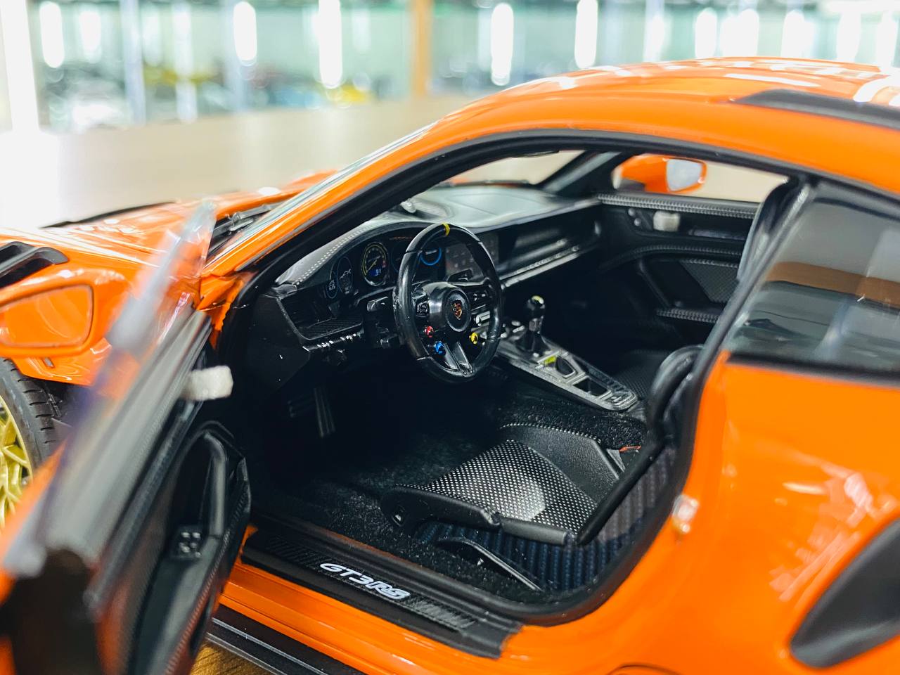 1/18 Norev Porsche 911 GT3 RS (2022) - Gulf Orange