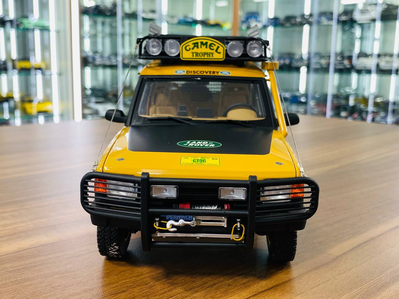 1/18 Diecast Land Rover Discovery Series 1 "Camel Trophy Kalimantan 1996" Almost Real Scale Model Car