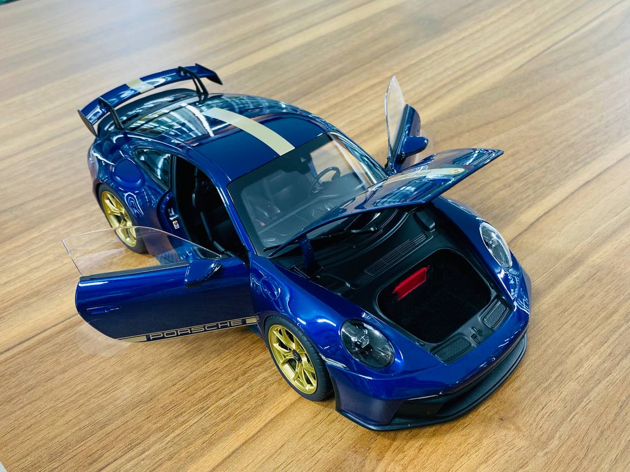 Norev Porsche 911 GT3 2021 - 1/18 Diecast Full Opening, Dark Blue