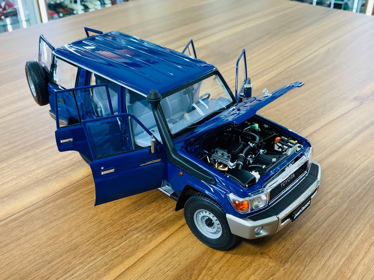 1/18 Diecast Toyota Land Cruiser 76 Blue Almost Real Scale Model Car