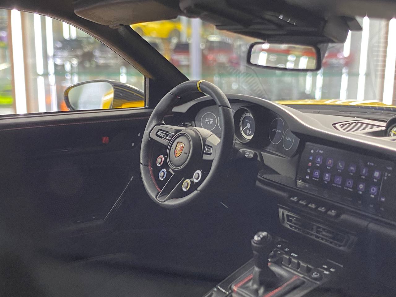 1/8 Resin Model Dino Models Porsche 911 GT3 RS – Yellow/Black Rim Limited 20 pcs