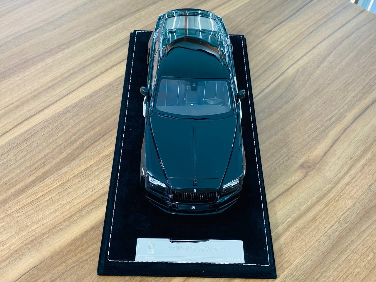 H&H Rolls Royce Wraith Resin Model - Black | 1/18 Scale