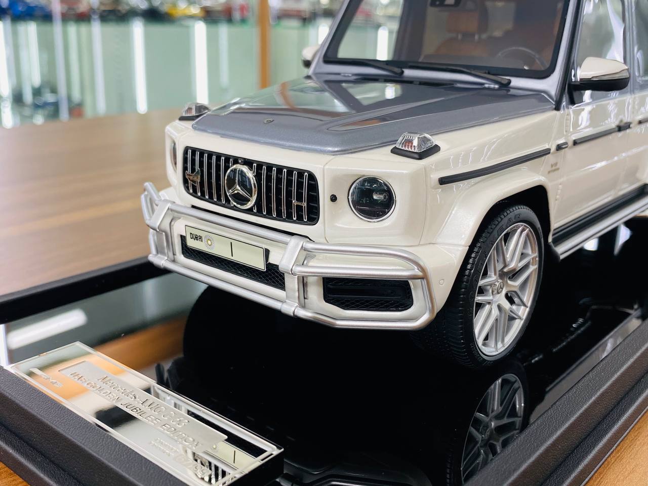 Exclusive 1/18 Mercedes-Benz AMG G-63 UAE Golden Jubilee Edition Model Car Motor Helix