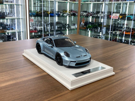 1/18 Resin IVY Models Porsche 911 S/T (992) Ice Blue Black – Limited 20pcs