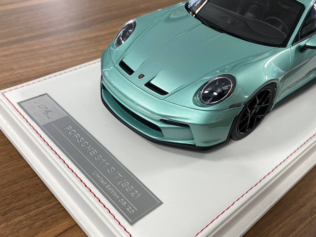 1/18 Resin Porsche 911 S/T (992) by Ivy Models in Pearl Green/ Black – Limited 20 pcs