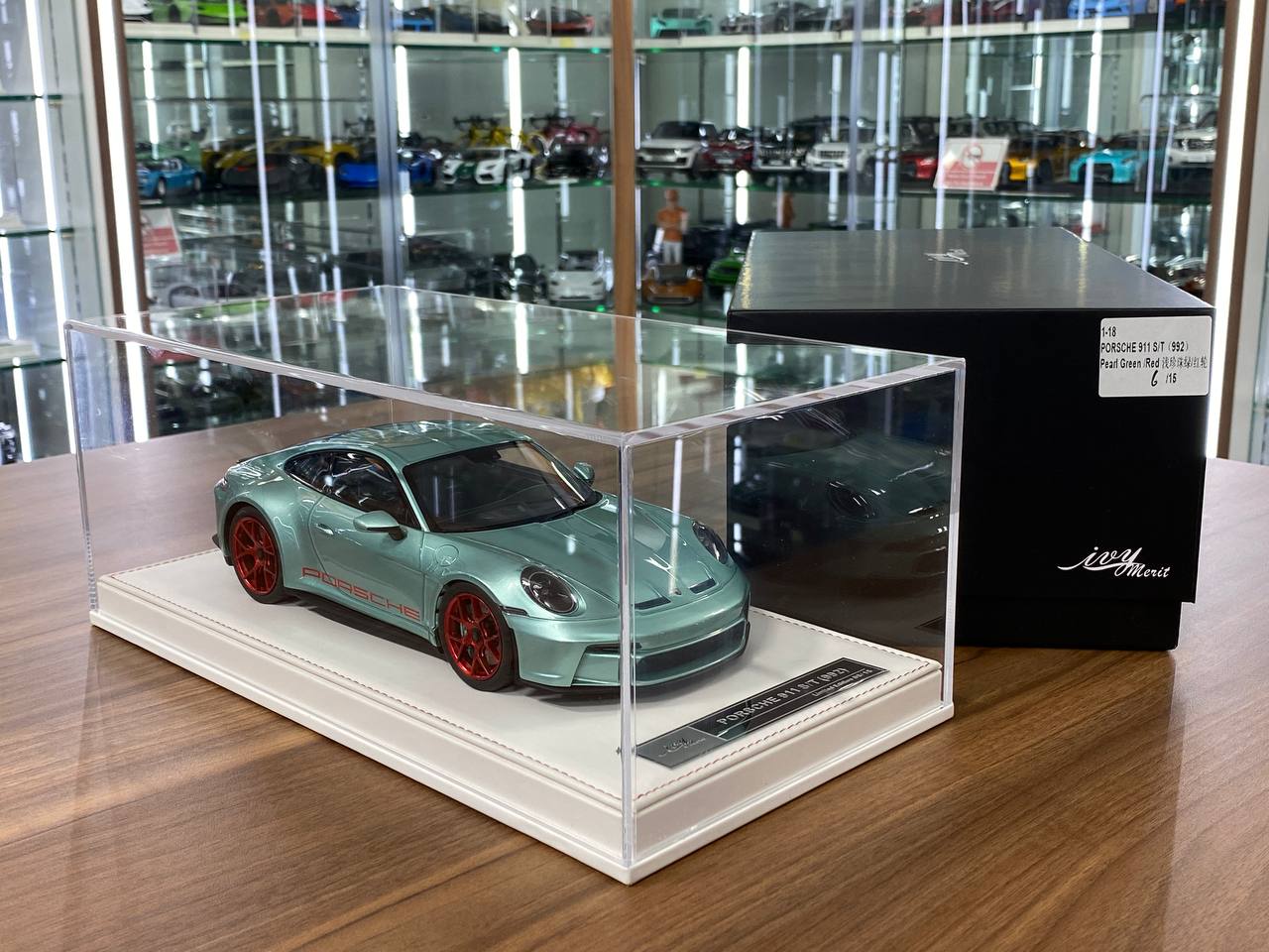 1/18 Resin Porsche 911 S/T (992) by Ivy Models in Pearl Green / Red – Limited 15 pcs