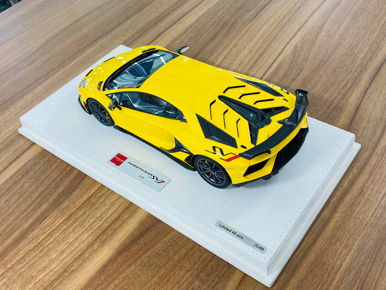 1/18 Resin Model - Make Up Model Lamborghini Aventador SVJ (2018)