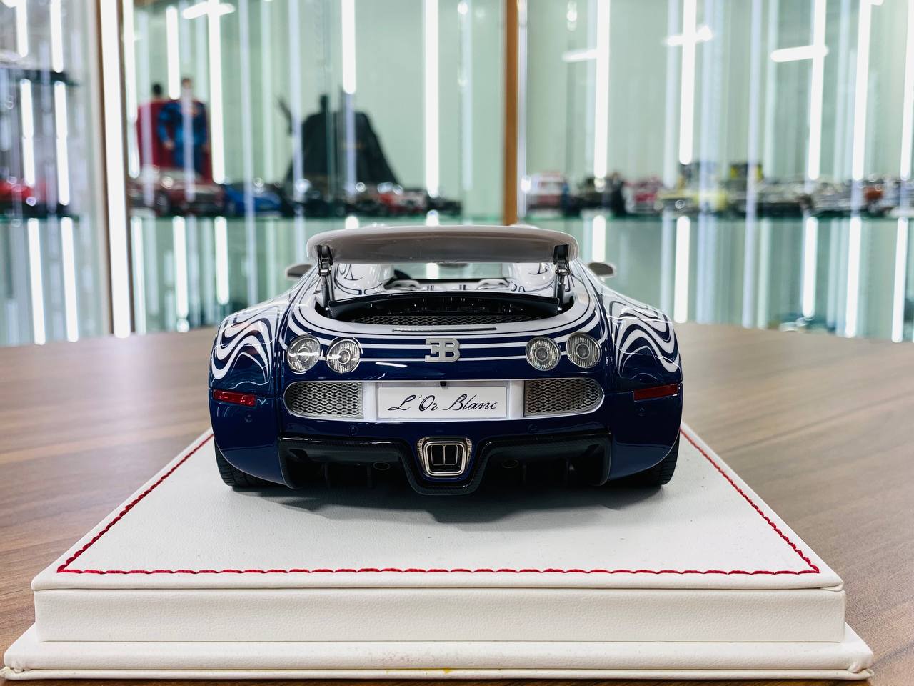 1/18 Resin Davis & Giovanni Bugatti VEYRON Grand Sport Limited- 99 pcs