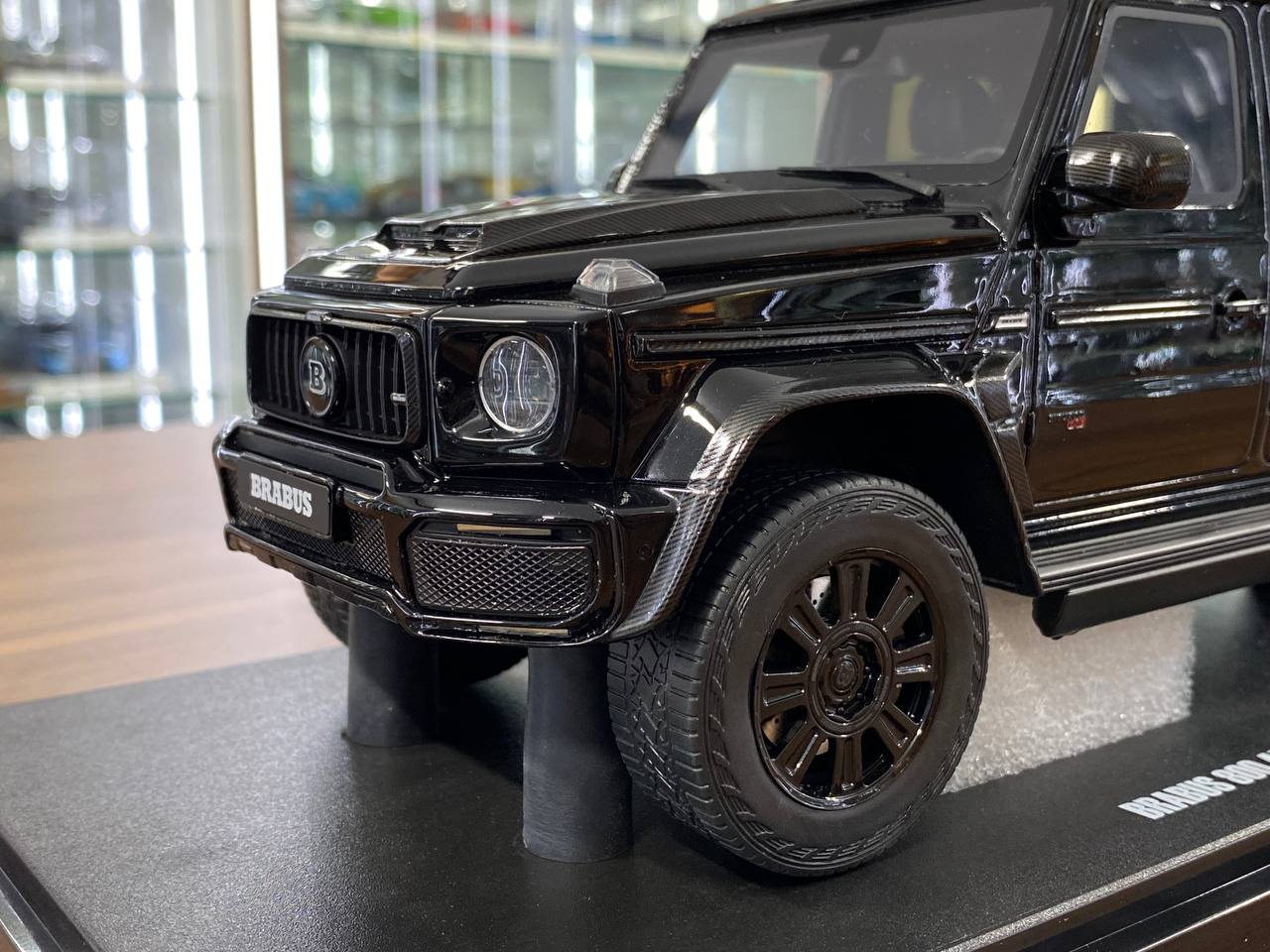 1/18 Resin Mercedes Benz BRABUS 800 4x4 Super Black – Limited 999pcs