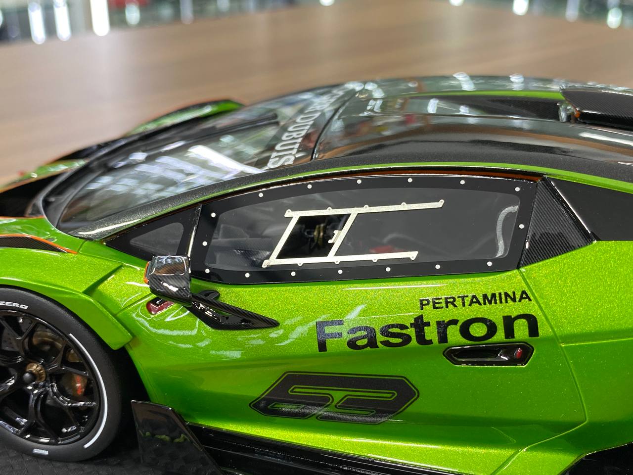1/18 Resin Lamborghini Essenza #63 Green by MR Collection