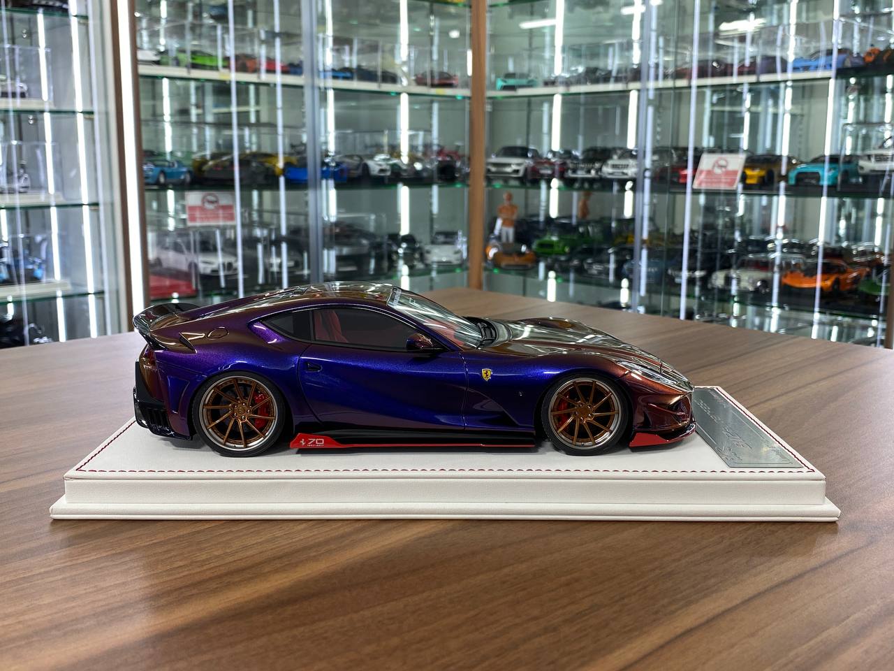 1/18 Resin Ferrari 812 Superfast SVR Chameleon Purple 006 – Davis & Giovanni Limited 10