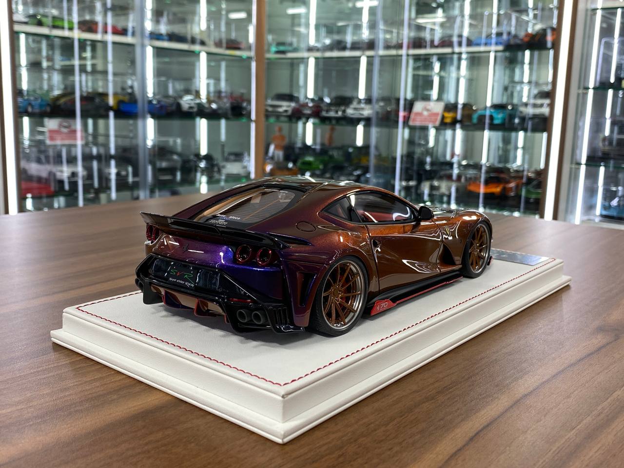 1/18 Resin Ferrari 812 Superfast SVR Chameleon Purple 006 – Davis & Giovanni Limited 10