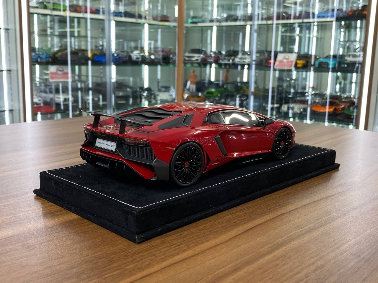 1/18 Resin Lamborghini Aventador LP750-4 Superveloce Rosso Bia – MR Collection Limited 199 pcs