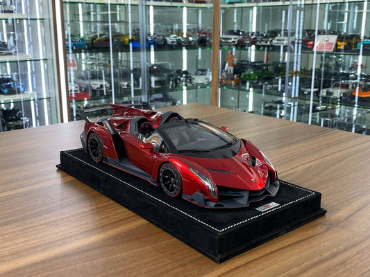 1/18 Resin Lamborghini Veneno Rosso Veneno – MR Collection Limited 299 pcs