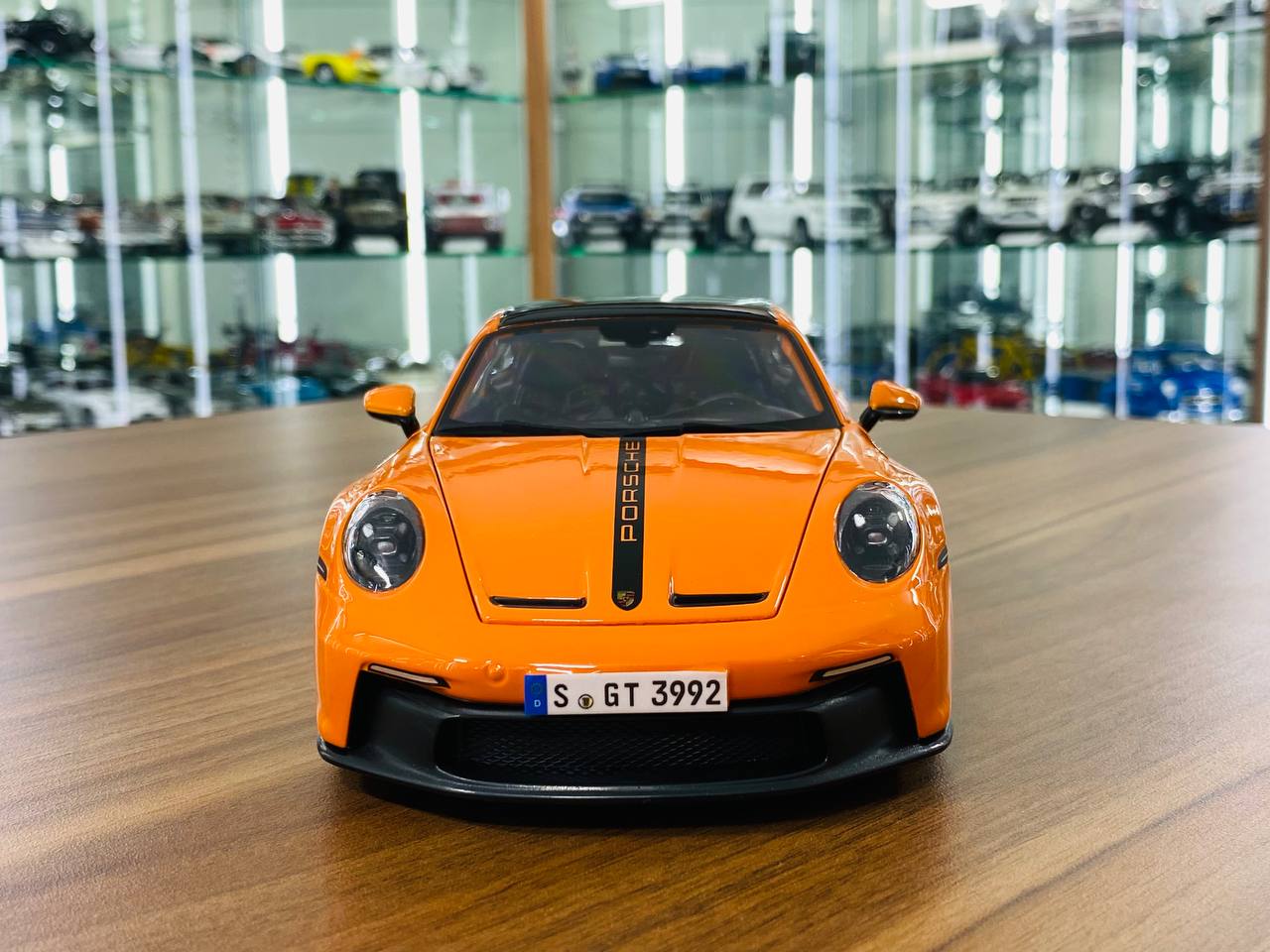 1/18 Diecast Maisto Porsche 911 GT3 Orange
