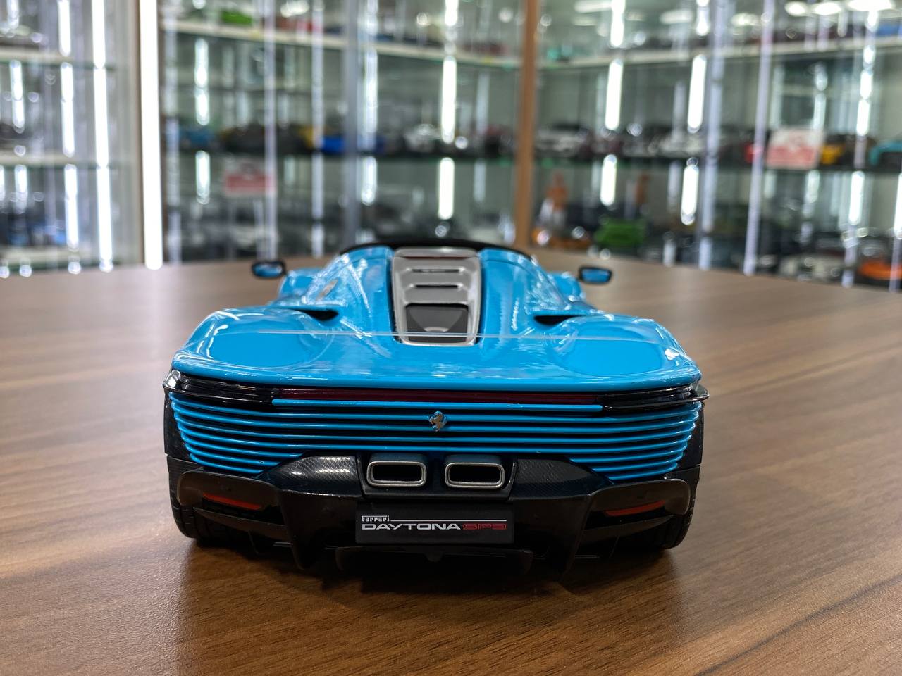 Bburago Ferrari Daytona Sp3 Blue - 1/18 Metal Diecast, Full Opening