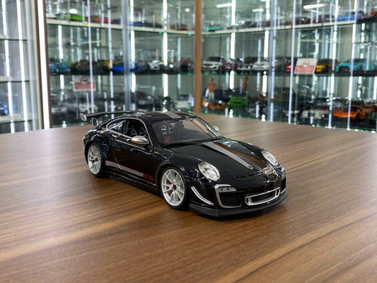 1/18 Diecast Porsche 911 GT3 RS 4.0 Black  Bburago Scale Model Car