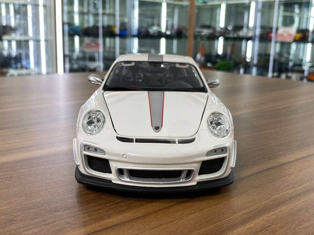 1/18 Diecast Porsche 911 GT3 RS 4.0 White Bburago Scale Model Car