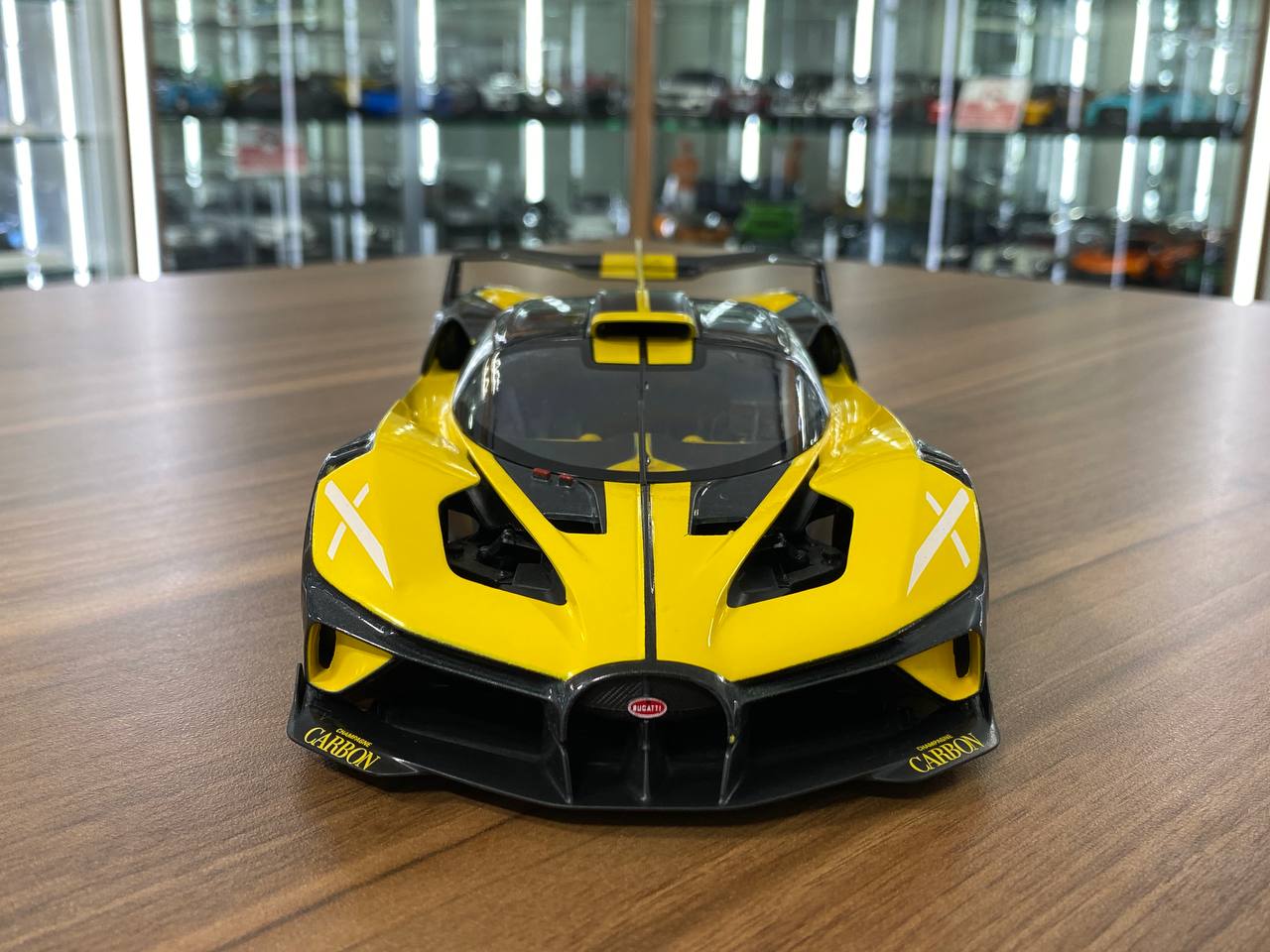 1/18 Diecast Bburago Bugatti Bolide Yellow / Grey