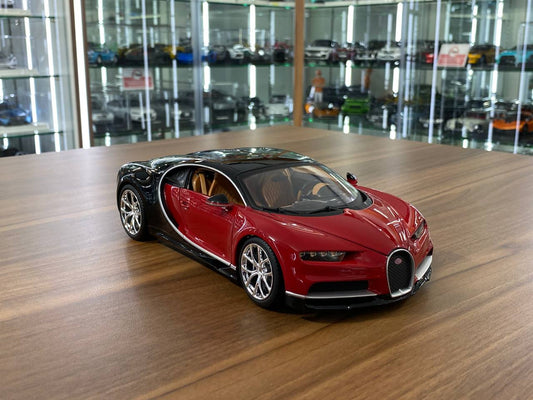 1/18 Diecast Bugatti Chiron Red Black / Silver wheels Bburago Scale Model Car