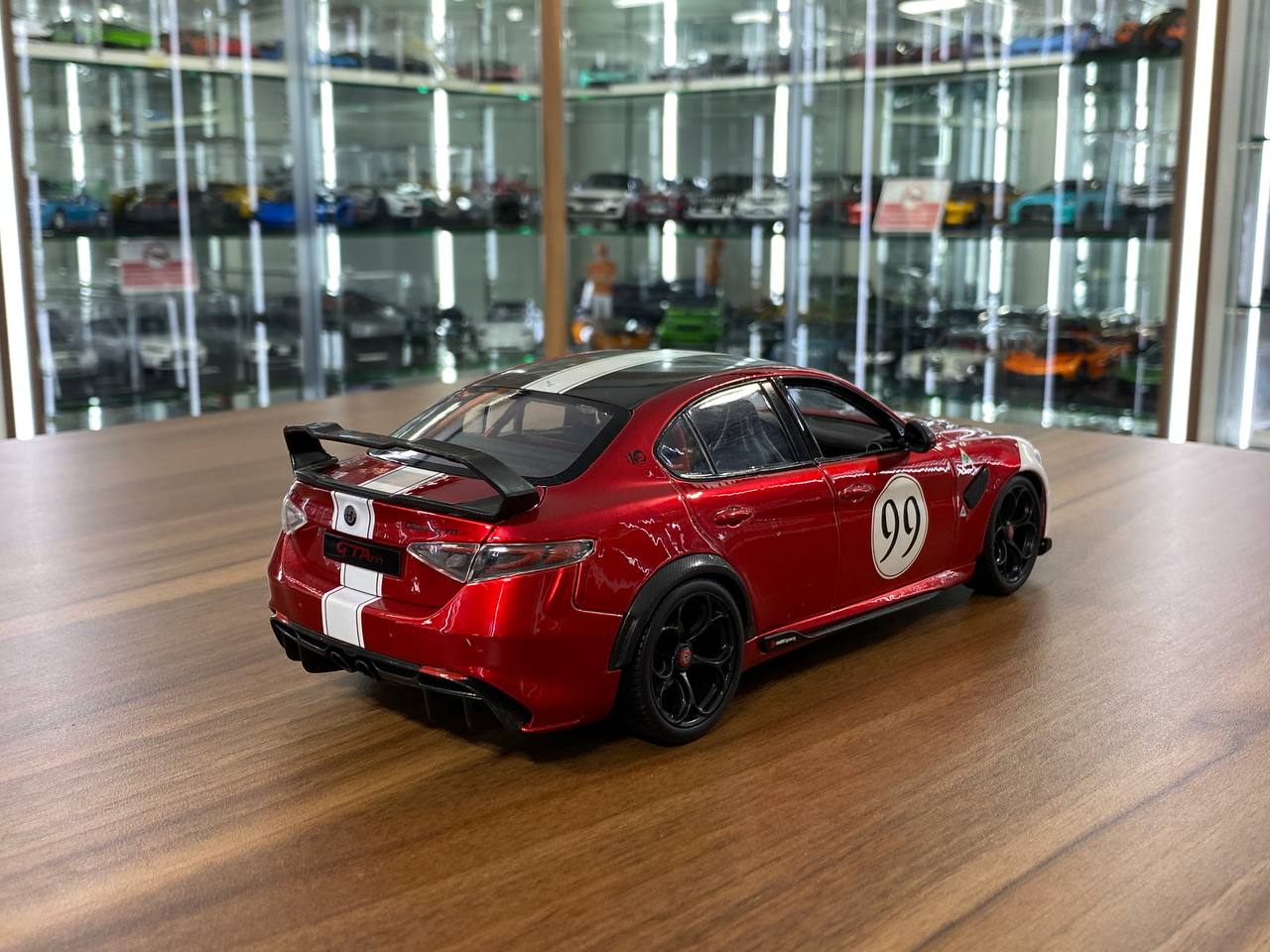 1/18 Diecast Bburago Alfa Romeo Giulia GTAm #99 Dark Red
