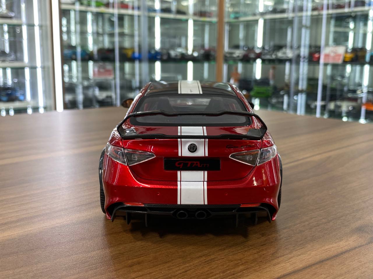 1/18 Diecast Bburago Alfa Romeo Giulia GTAm #99 Dark Red