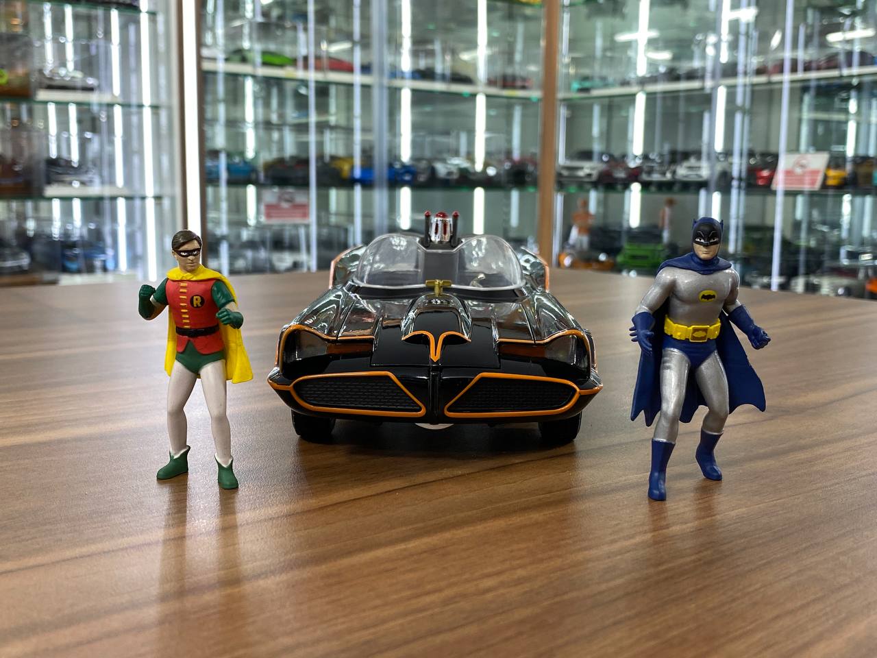 1/18 Diecast Batman Classic TV Series Batmobile 1966 Black
