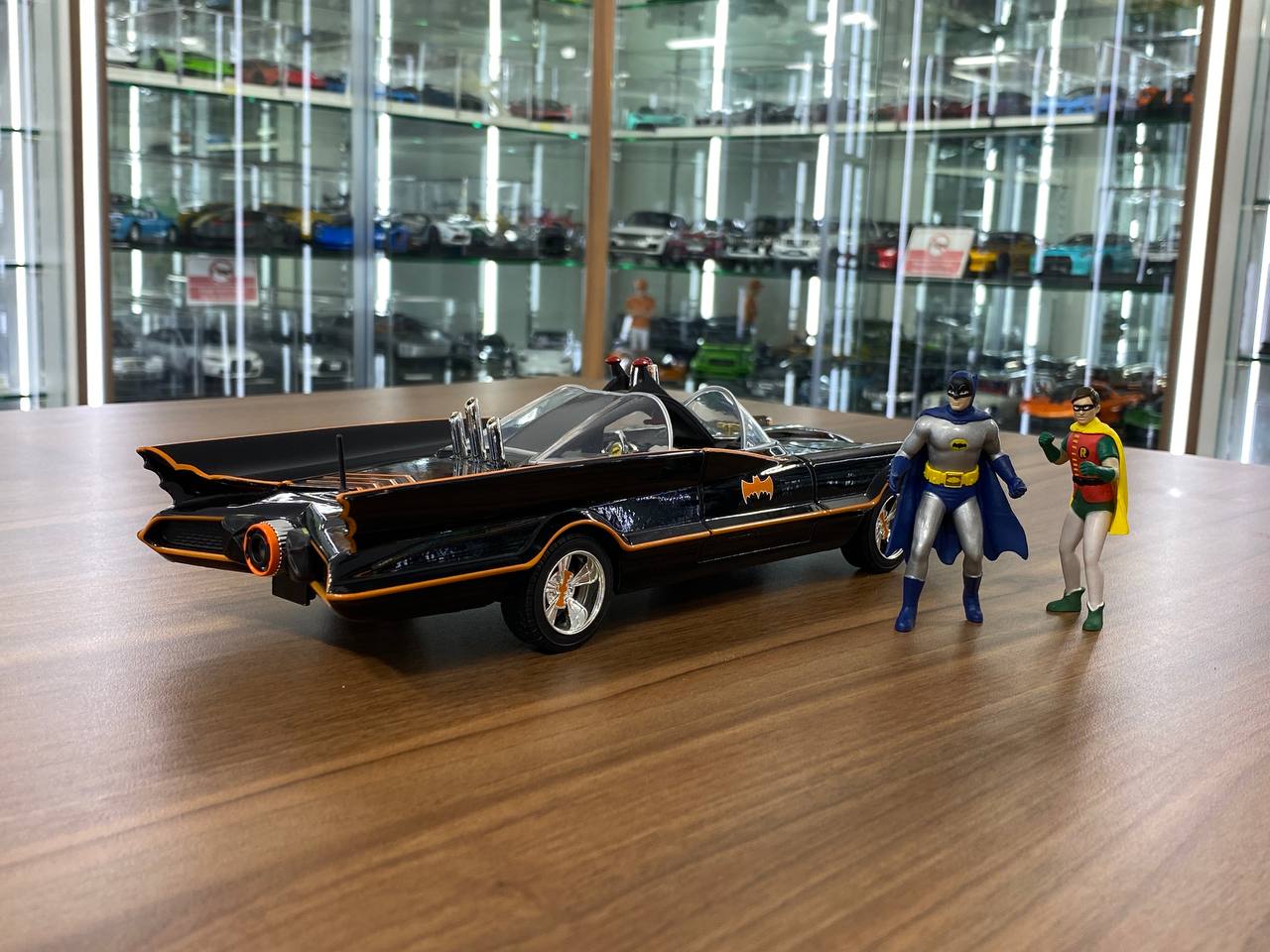 1/18 Diecast Batman Classic TV Series Batmobile 1966 Black