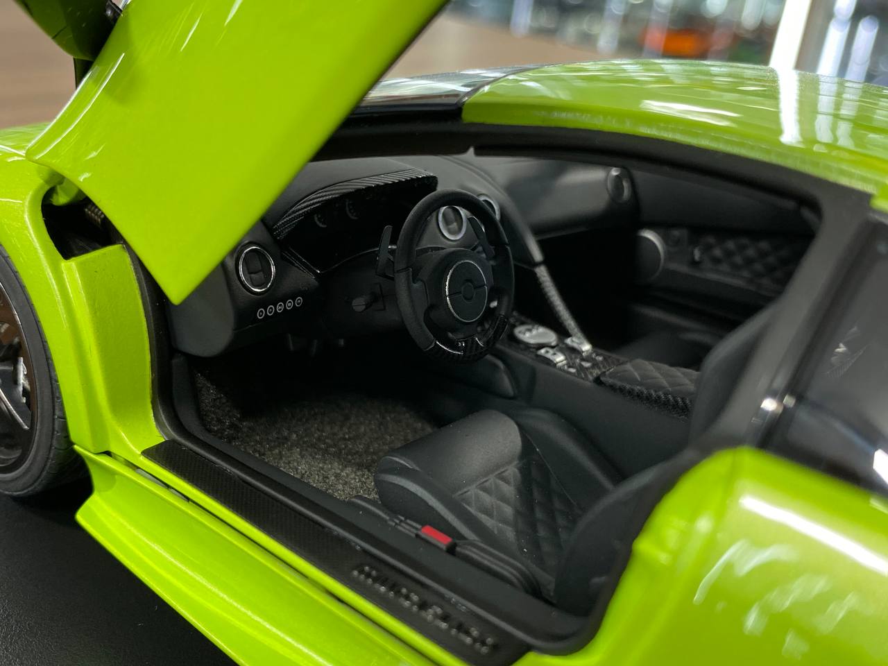 1/18 Diecast Lamborghini Murciélago LP640 Verde Ithaca Green – Autoart Full Opening
