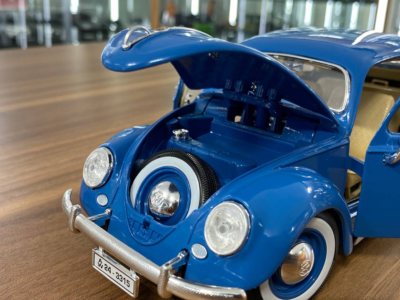 1/18 Diecast Bburago Volkswagen Kafer Beetle (1955) Blue