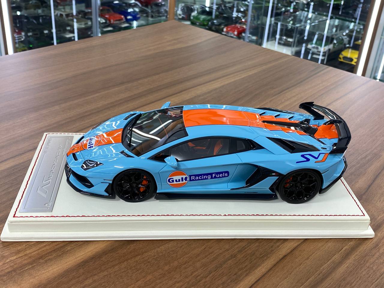 1/18 Resin Lamborghini Aventador SVJ – Davis & Giovanni Metallic Light with Gulf Decal Limited 30 pcs