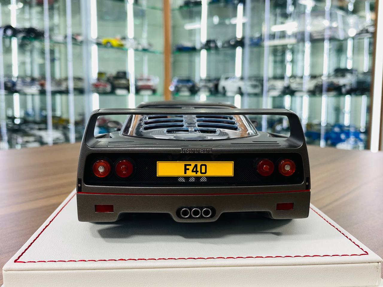 1/18 Resin Model Davis & Giovanni Ferrari F40 Matt Grey Limited to 20 Pcs.
