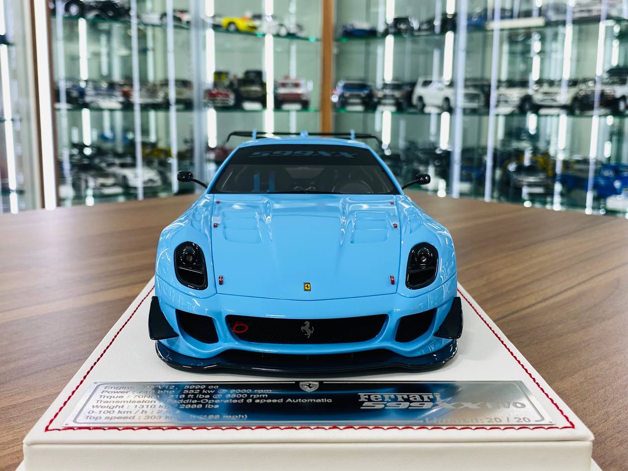 1/18 Resin Model Davis & Giovanni Ferrari 599XX EVO Baby Blue