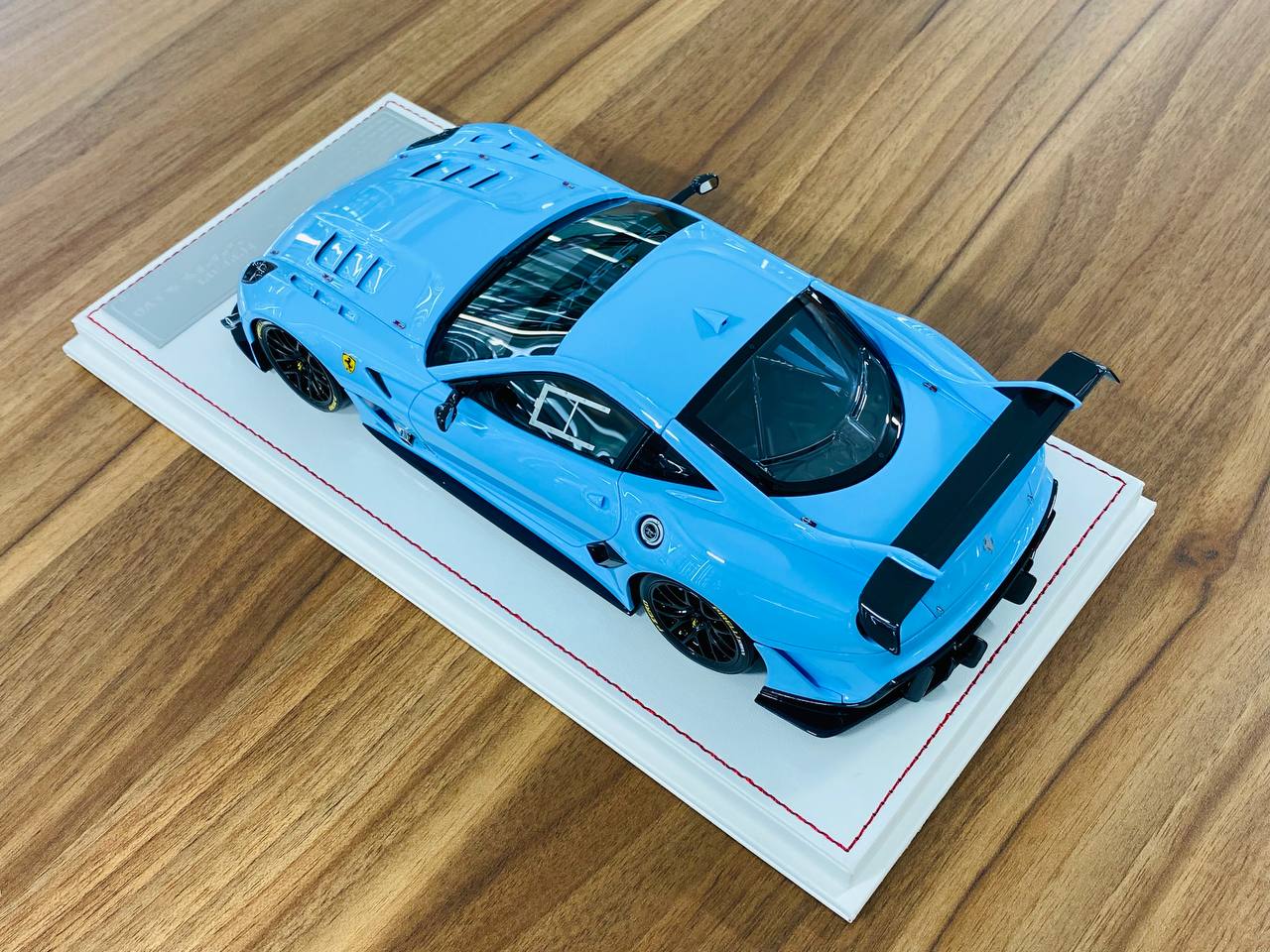 1/18 Resin Model Davis & Giovanni Ferrari 599XX EVO Baby Blue