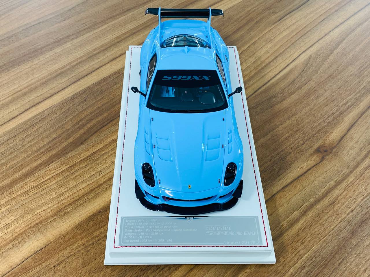 1/18 Resin Model Davis & Giovanni Ferrari 599XX EVO Baby Blue