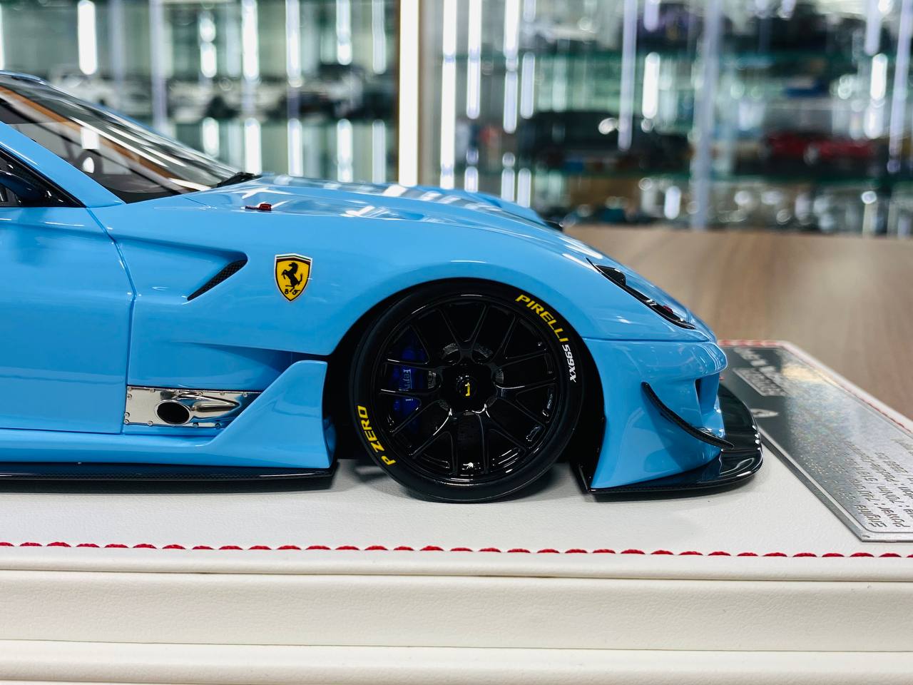 1/18 Resin Model Davis & Giovanni Ferrari 599XX EVO Baby Blue