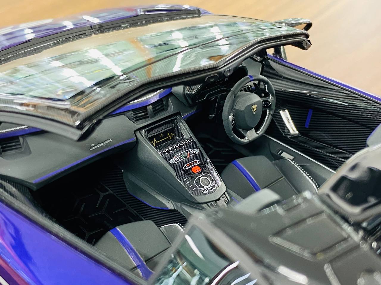 1/18 Resin Model MR Collection Lamborghini Aventador Roadster SVJ #63 Purple/Grey