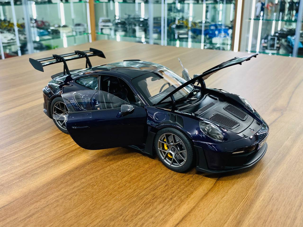 1/18 Diecast - Norev Porsche 911 (992) GT3 RS Weissach Package (2022) in PTS Viola Metallic, Limited to 504 Pieces
