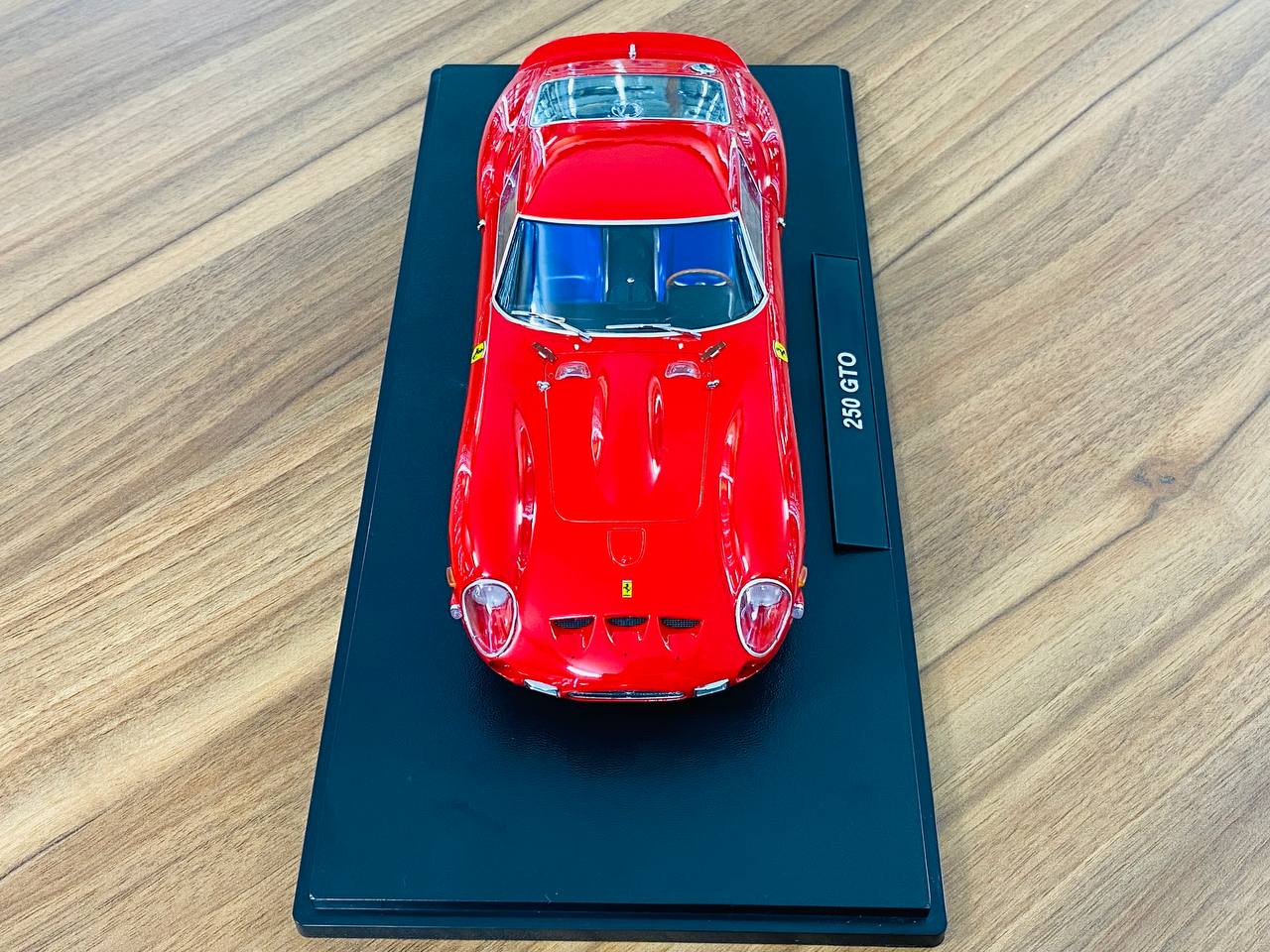 1/18 Ferrari 250 GTO Red by KK-Scale