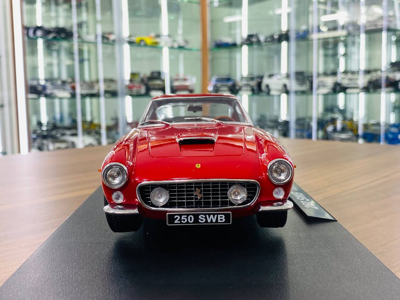 1/18 Ferrari 250 SWB 1960 Red by KK-Scale