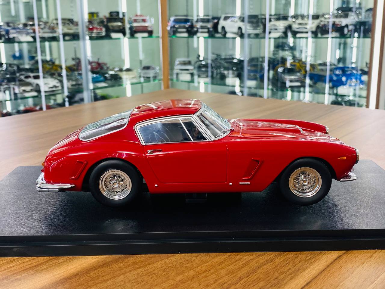 1/18 Ferrari 250 SWB 1960 Red by KK-Scale