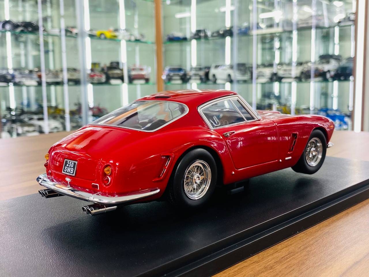 1/18 Ferrari 250 SWB 1960 Red by KK-Scale