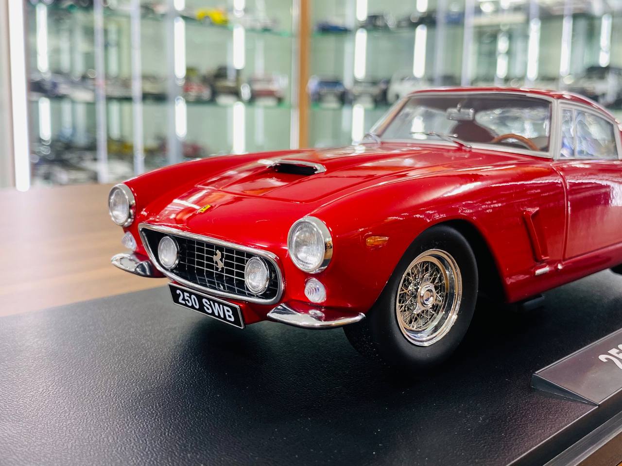 1/18 Ferrari 250 SWB 1960 Red by KK-Scale