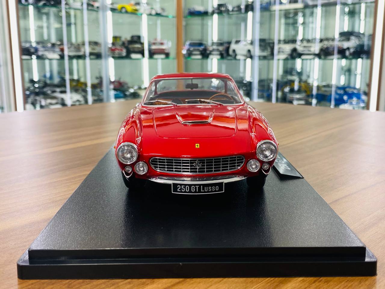 1/18 Ferrari 250 GT Lusso 1962 Red by KK-Scale