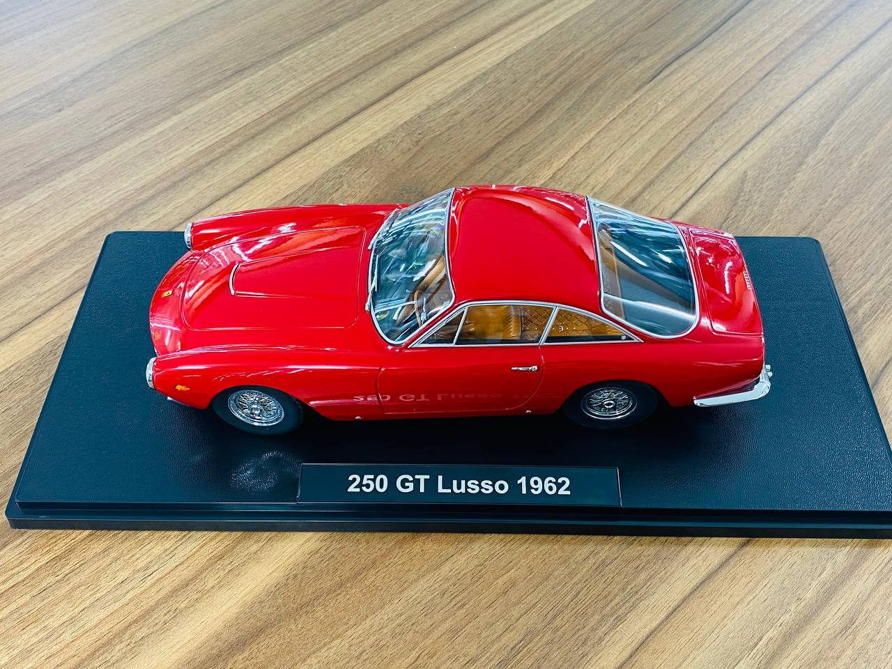 1/18 Ferrari 250 GT Lusso 1962 Red by KK-Scale