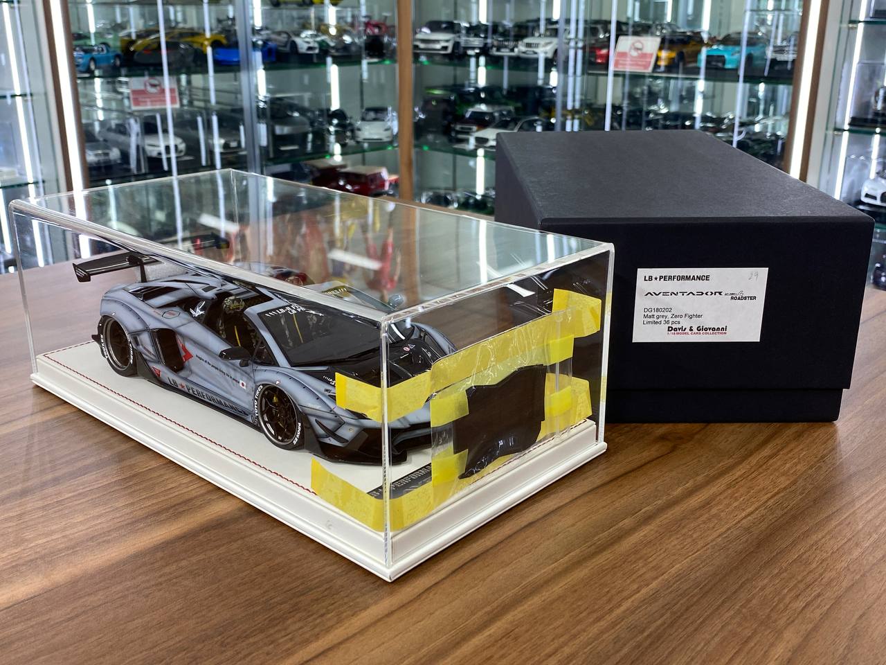 1/18 Resin Lamborghini Aventador LP 720-4 Roadster LBWK – Davis & Giovanni Matt Grey Zero Fighter Limited 36 pcs