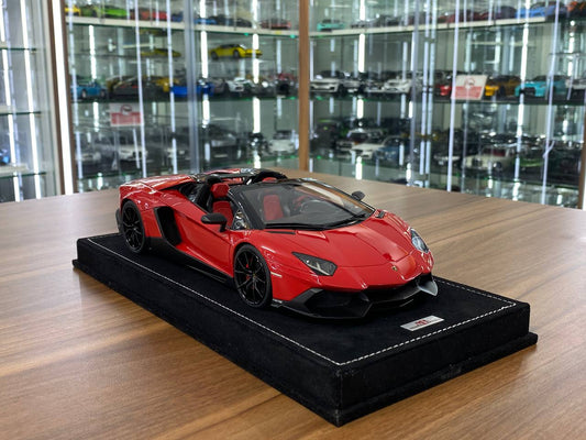 1/18 Resin Lamborghini Aventador Roadster – MR Collection Dark Red Limited Edition